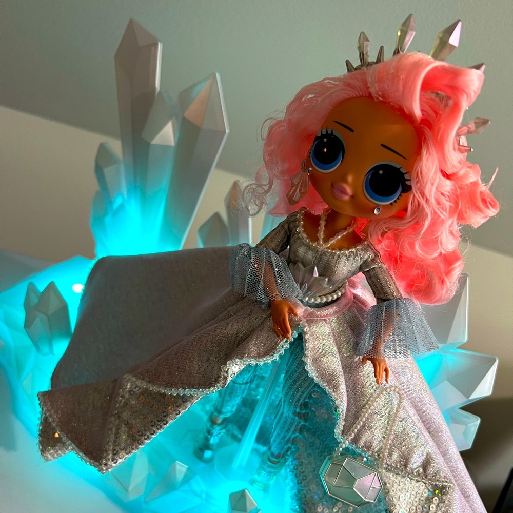 2019 COLLECTORS EDITION LOL SURPRISE OMG CRYSTAL STAR WINTER DISCO